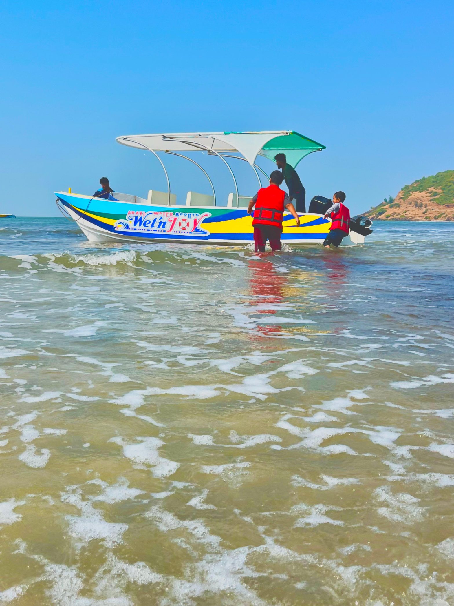 Family speed boat ride in Shrivardhan Konkan